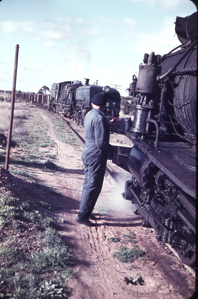 101870: Oodla Wirra Down Goods T 181 and Up Goods 402