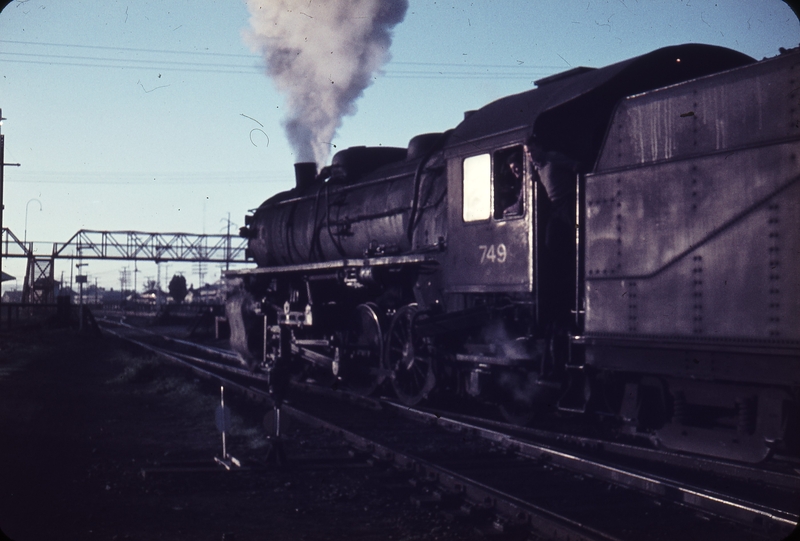 101879: Port Pirie Junction Shunter 749