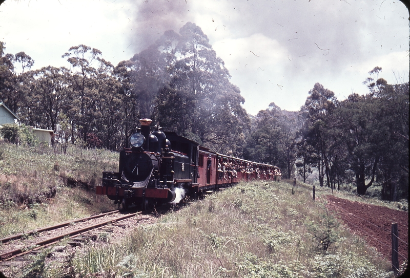 101952: Menzies Creek up side 12:10pm Down Passenger 6A