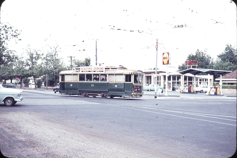 102152: Sturt Street at Drummond Street Up from Drummond Street North No 30