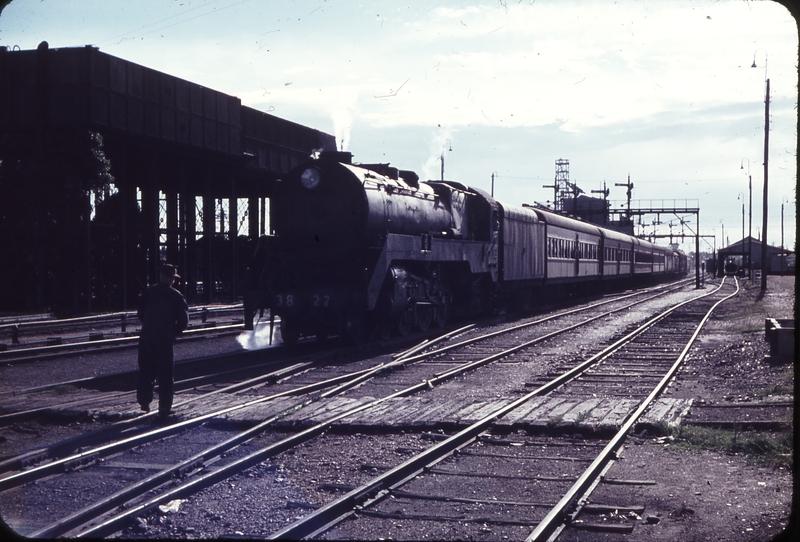 102340: Dubbo Down Coonamble Mail 3822