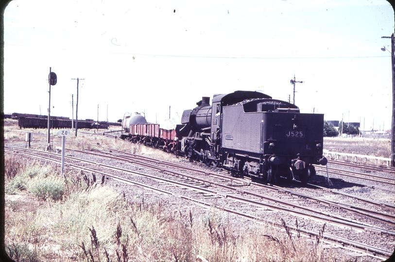 102387: North Geelong C Shunter J 525