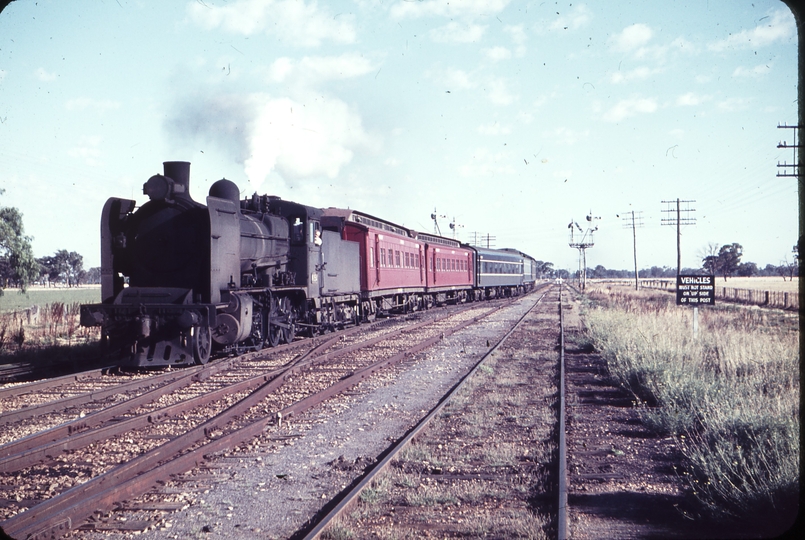 102406: Toolamba Up Passenger from Numurkah K 154