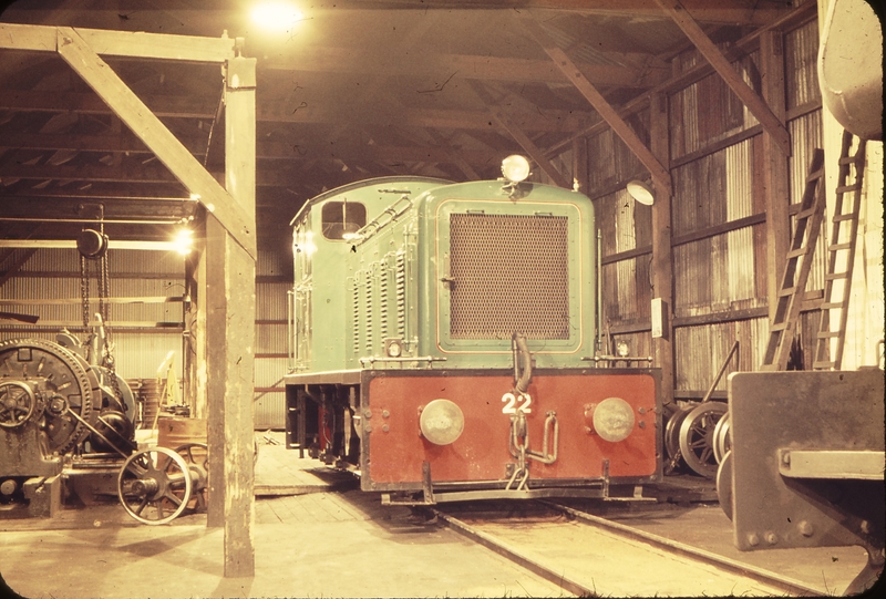 102484: EBR Loco Shed Burnie No 22