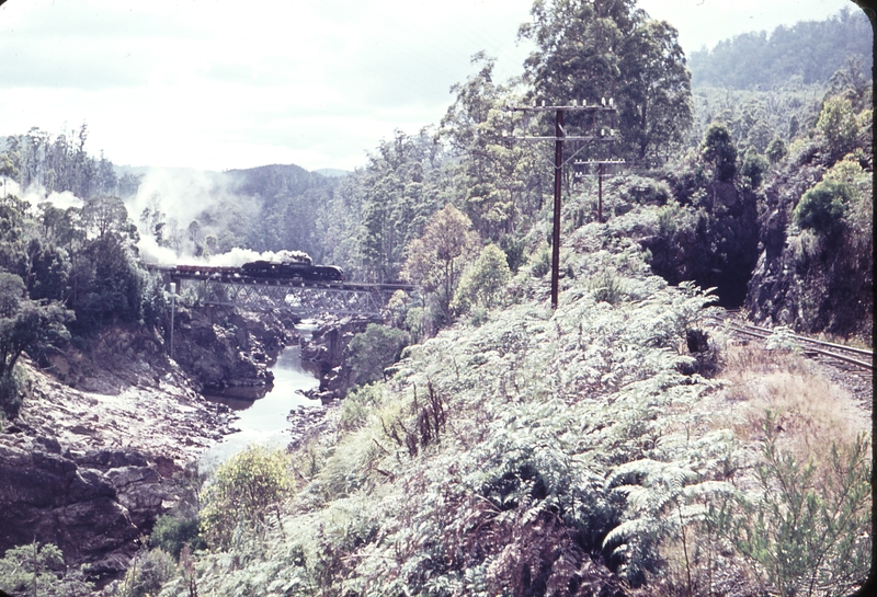 102571: Pieman River Bridge Down Goods 18