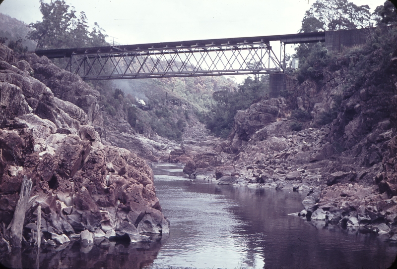 102576: Pieman River Bridge down side Down Westcoaster 20A