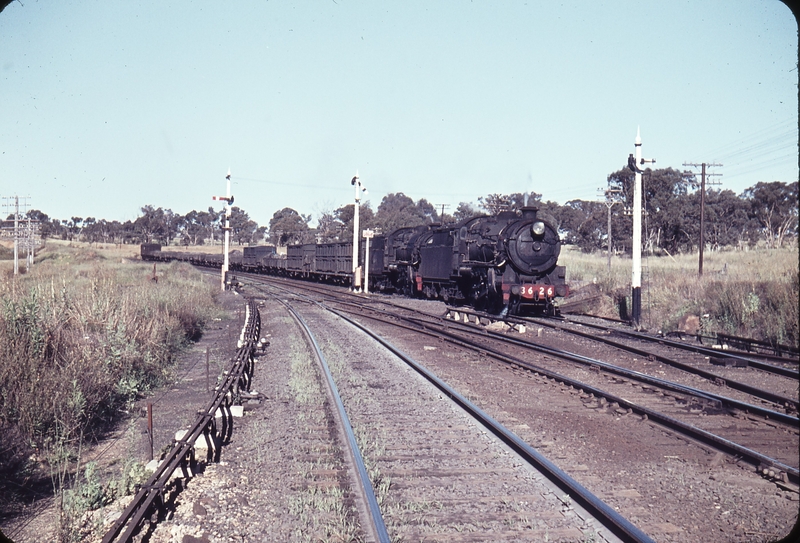 102688: Yass Junction Down Goods 3626 3662