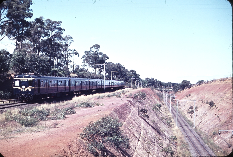 102738: Drouin down side Down Royal Tour Special 7 - car Harris Train