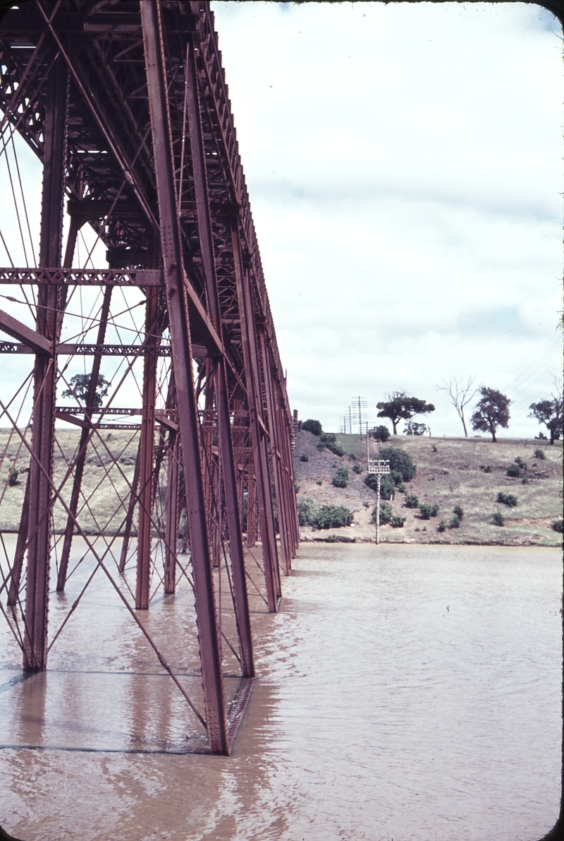 102760: Melton Viaduct