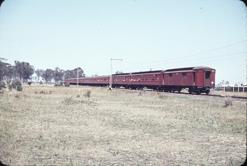 102797: Upfield Up Royal Tour Special S 306