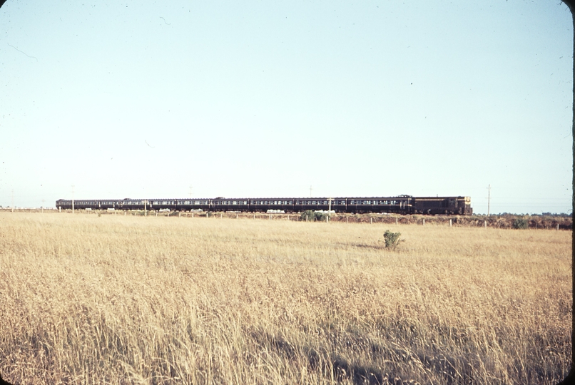 102804: Laverton up side Down Royal Tour Special T 332 hauling Harris Cars