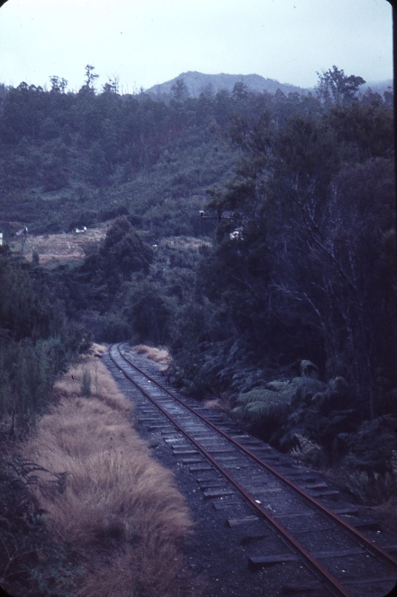 103044: Tullah tramway approaching Tullah