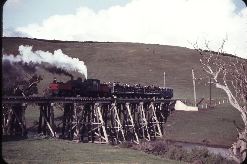 103147: Moorabool River Bridge Up ARE Special No 2 propelling