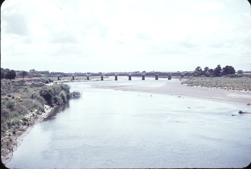 103400: Palmerston North down side Bridge on old line