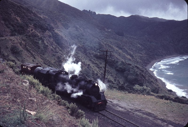 103427: Beach Loop down side Down Goods Ja 1289