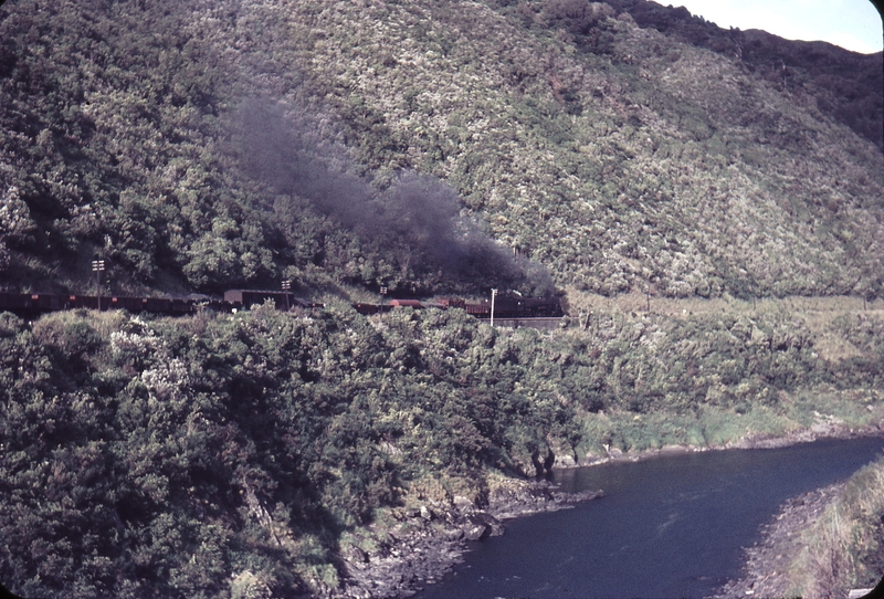 103450: Manawatu Gorge Woodvoille - Ashurst Up Goods Ka 951