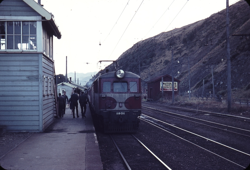 103461: Paekakariki Down Express Ew 1801