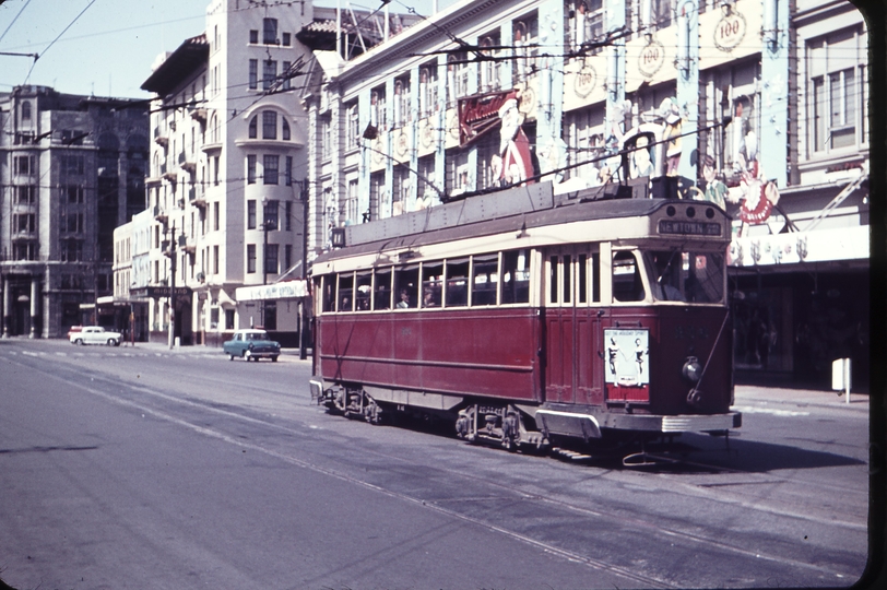 103490: Lambton Quay near Kirkaldies Up 236