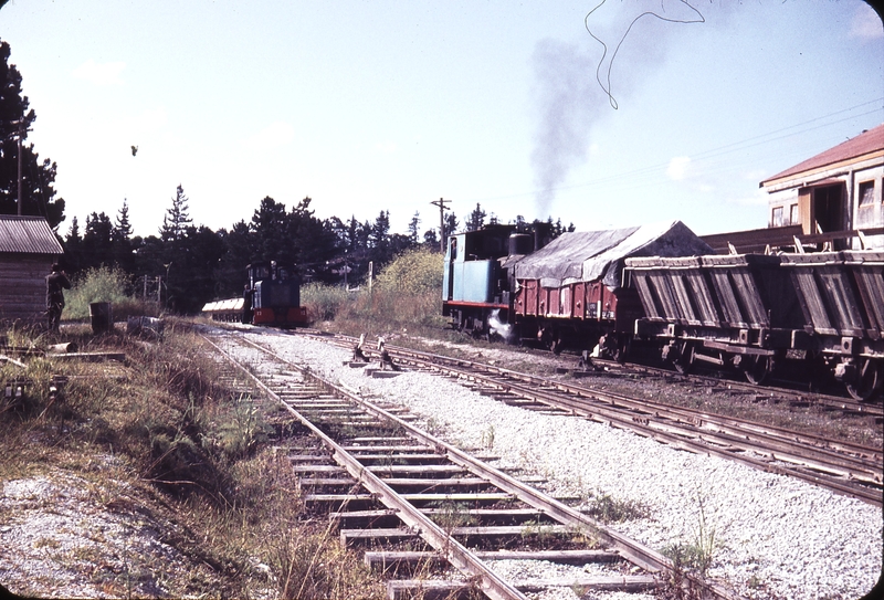 104042: Portland Up Goods No 12 Drewry 2730-1961 and Down Goods No 6