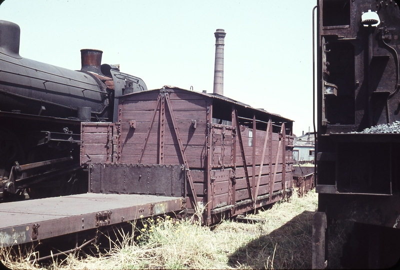 104104: Newport Workshops NM van and A2 964