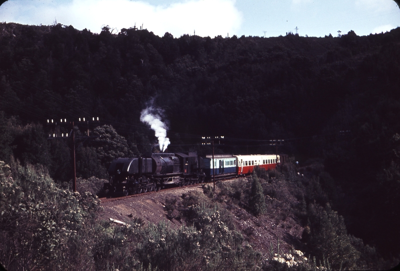 104216: Argent Tunnel Up End Up AREA Special G 16