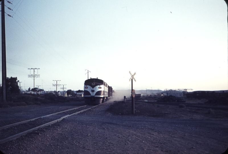 104362: Port Augusta (West Side), Westbound Trans Australian GM 7