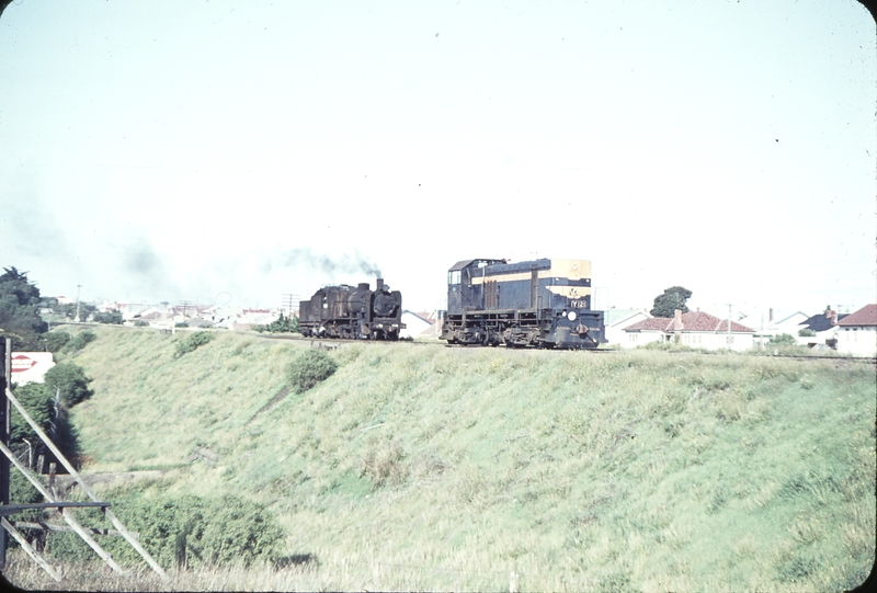 104516: Geelong up side Up Light Engine N 454 and Down Light Engine Y 121