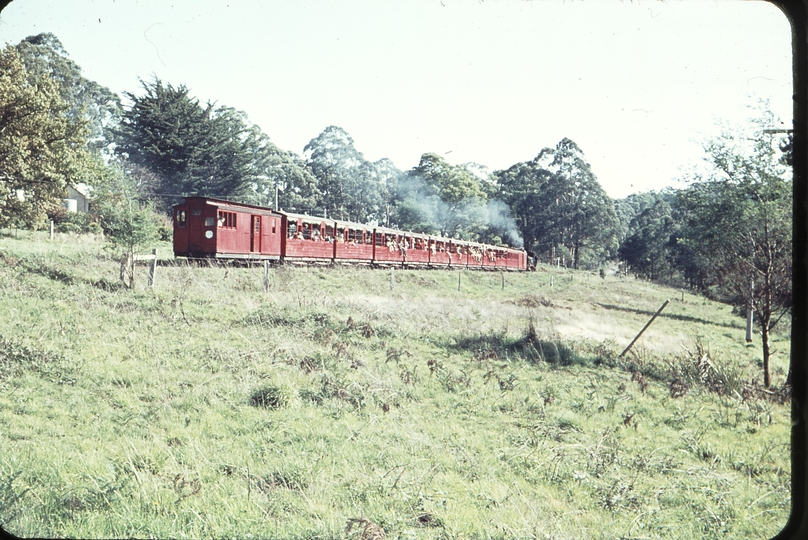 104548: Menzies Creek 12:48pm Up Passenger 7A