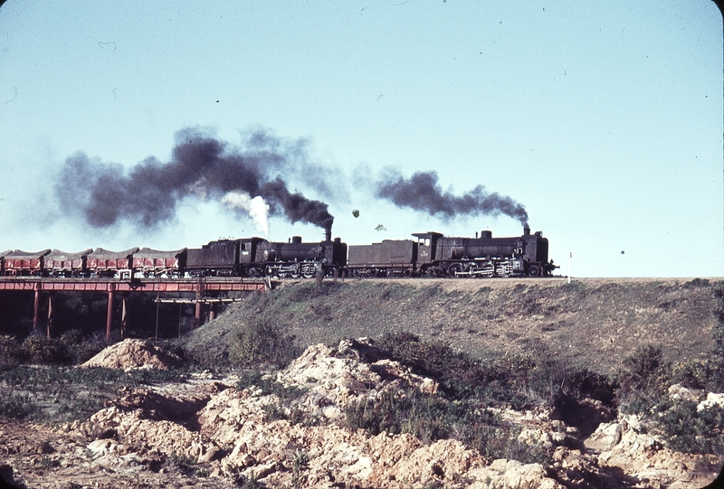 104592: Creswick Creek Bridge Mile 85 Up Goods N 418 N 480