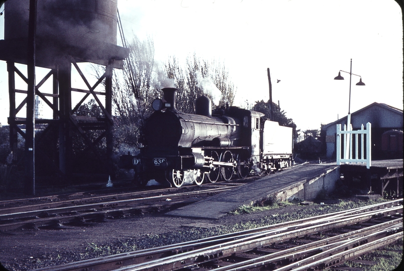 104600: Ballarat Shunter D3 638