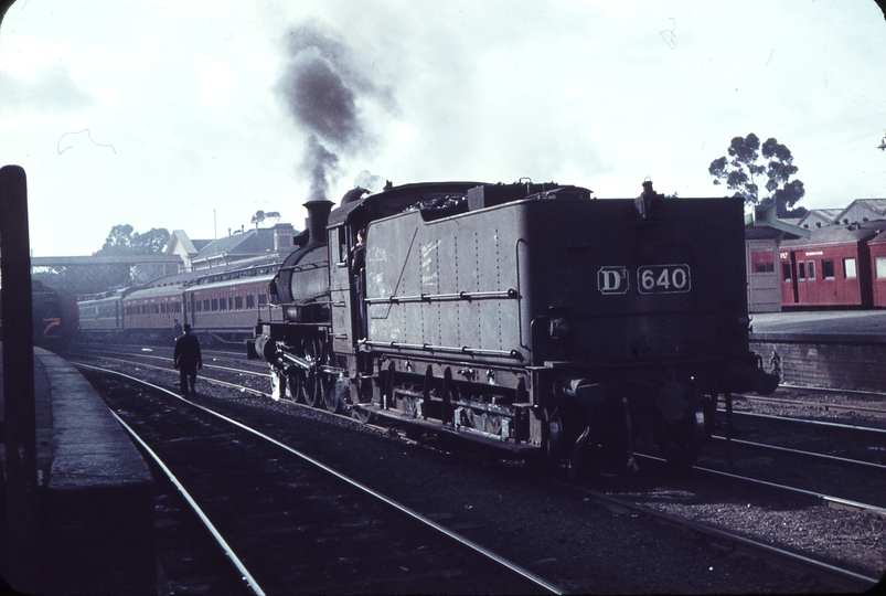 104815: Bendigo Shunter D3 640