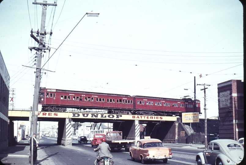 104831: Port Melbourne Line at Clarendon Street Up Port Melbourne Suburban 2-car Swing Door Suburban Train 12 D nearest