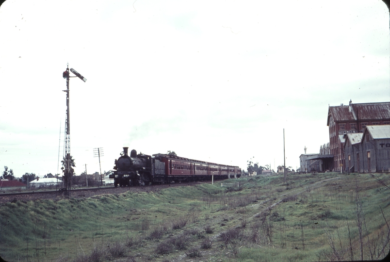 104965: North Bendigo Junction Up AREA Special D3 640