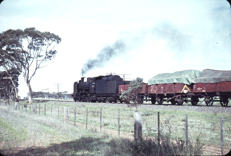 105053: Dimboola down side Mile 226.75 Up Goods from Serviceton N 458