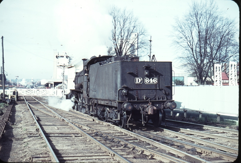 105056: Ballarat North Down Light Engine D3 646