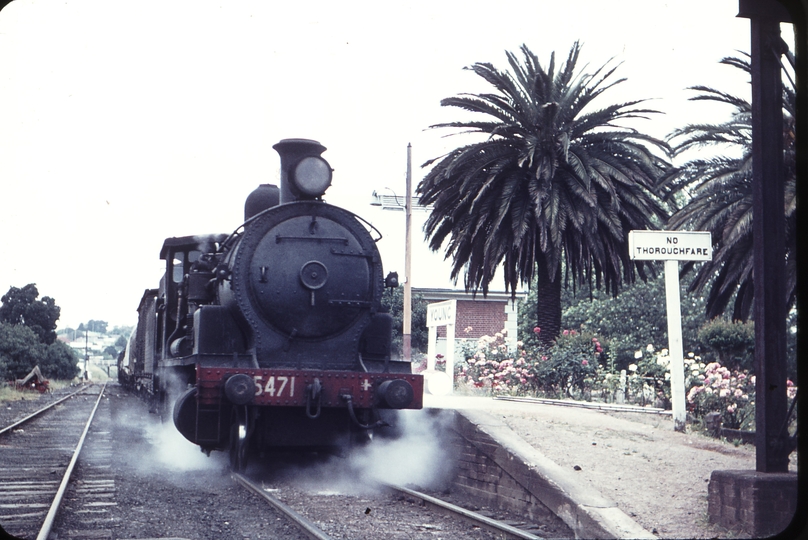 105083: Young Goods to Cowra 5471