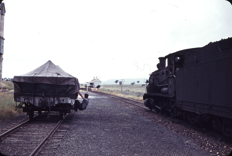 105087: Bendick Murrell Goods to Cowra 5471