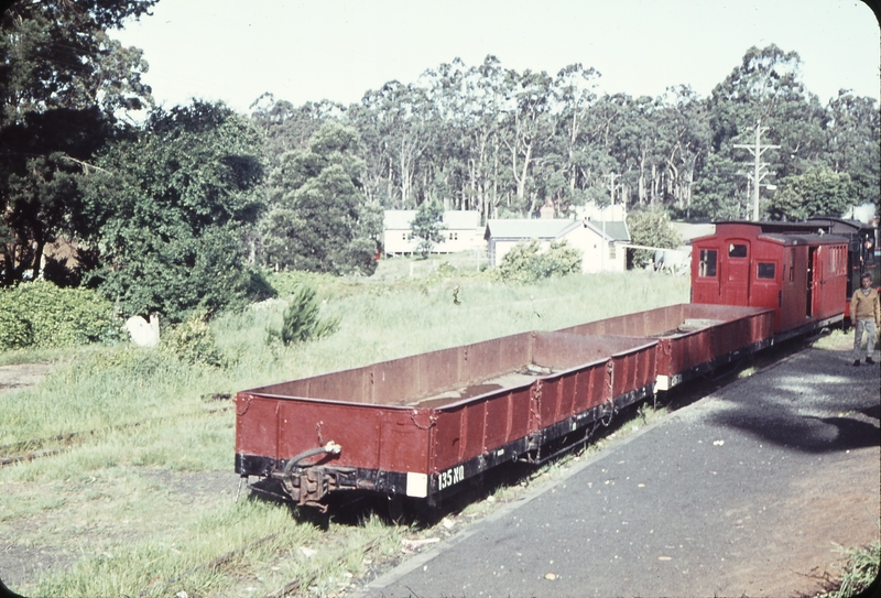 105208: Menzies Creek 7A shunting NQRs for Up Mixed