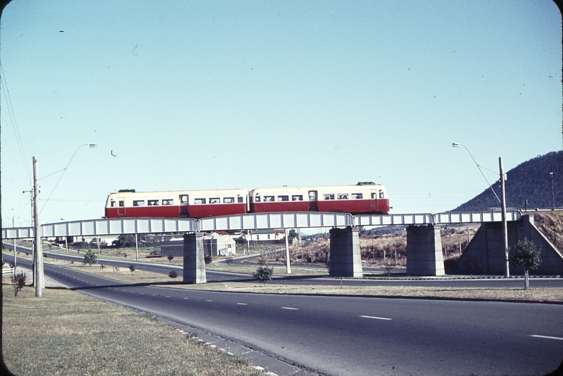 105398: Lutana Brooker Highway Bridge 7:10am Down Risdon Passenger DP xx DP xx