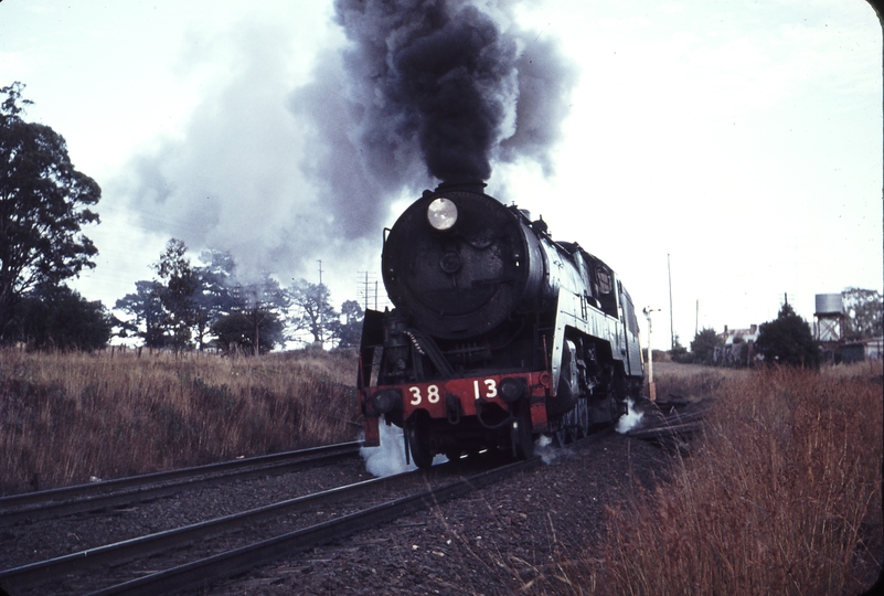 105468: Marulan Up Southern Highlands Express 3813