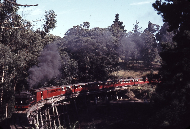 105568: Monbulk Creek Trestle 4:18pm Up Passenger 7A