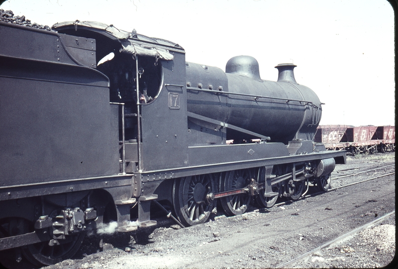 105961: Hexham No 17 at water column