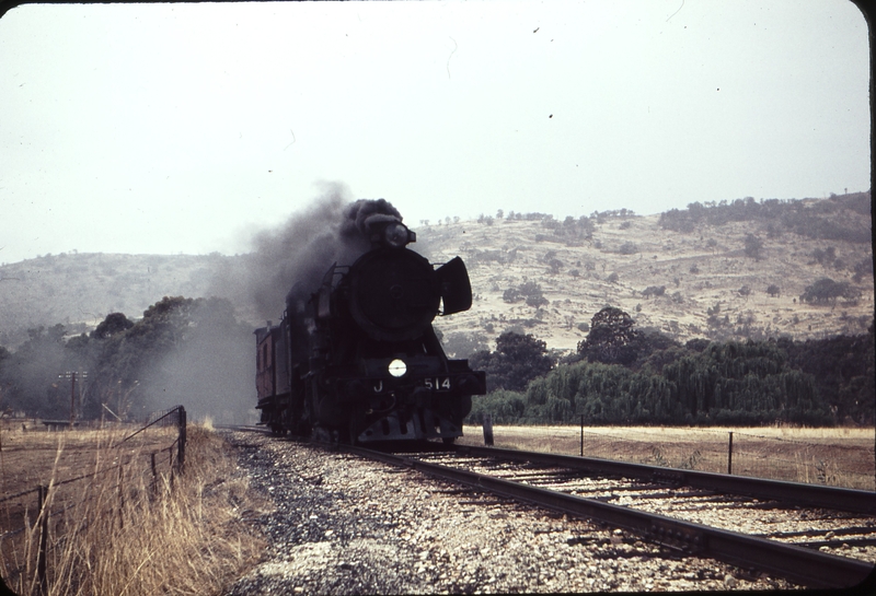 106070: 58M 70Ch Yea Line Up Light Engine and Van J 514