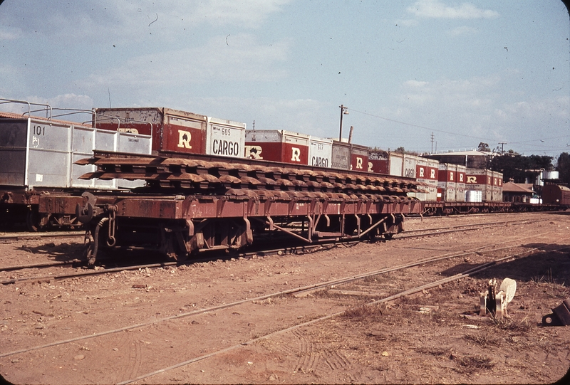 106114: Darwin NRB Wagon loaded with track panels