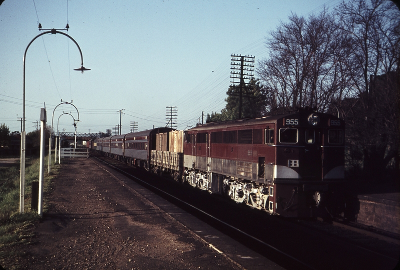 106228: North Adelaide Up West East Express 955