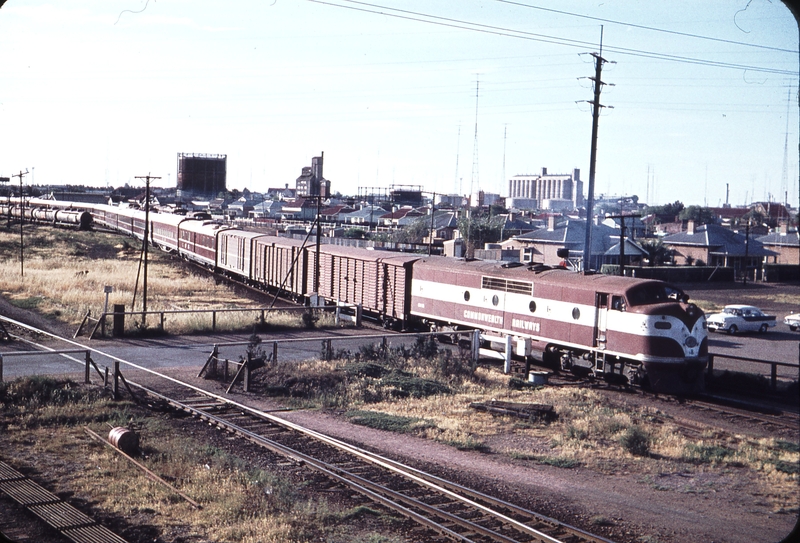 106348: Port Pirie Junction Empty consist of Westbound Trans Australian Express GM 18 approaching Solomontown Station