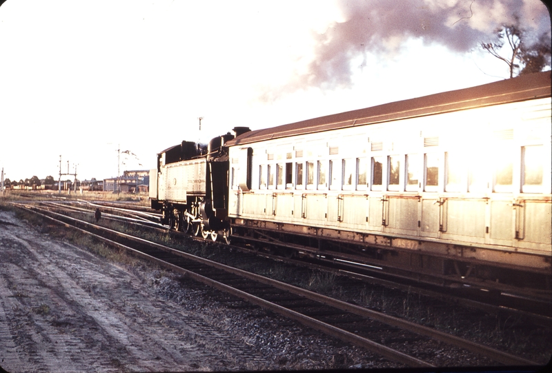 106490: Midland Up Empty Cars Dd 600