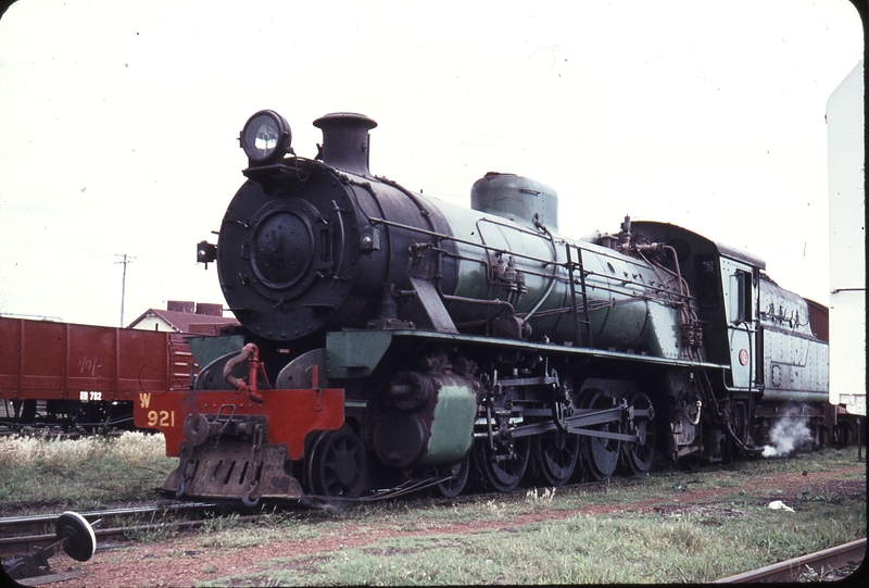 106520: Bunbury Goods to Katanning W 921