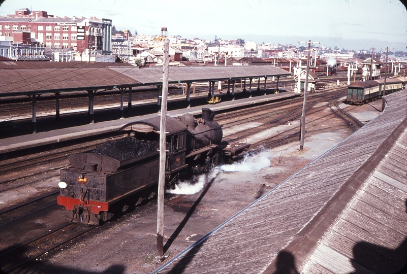 106610: Perth Parcels Shunter F 360