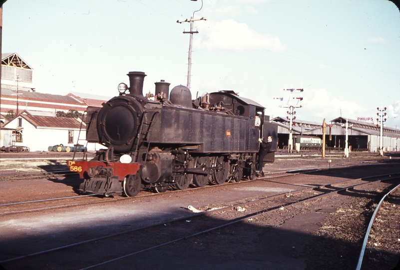 106633: Perth Shunter Dm 586